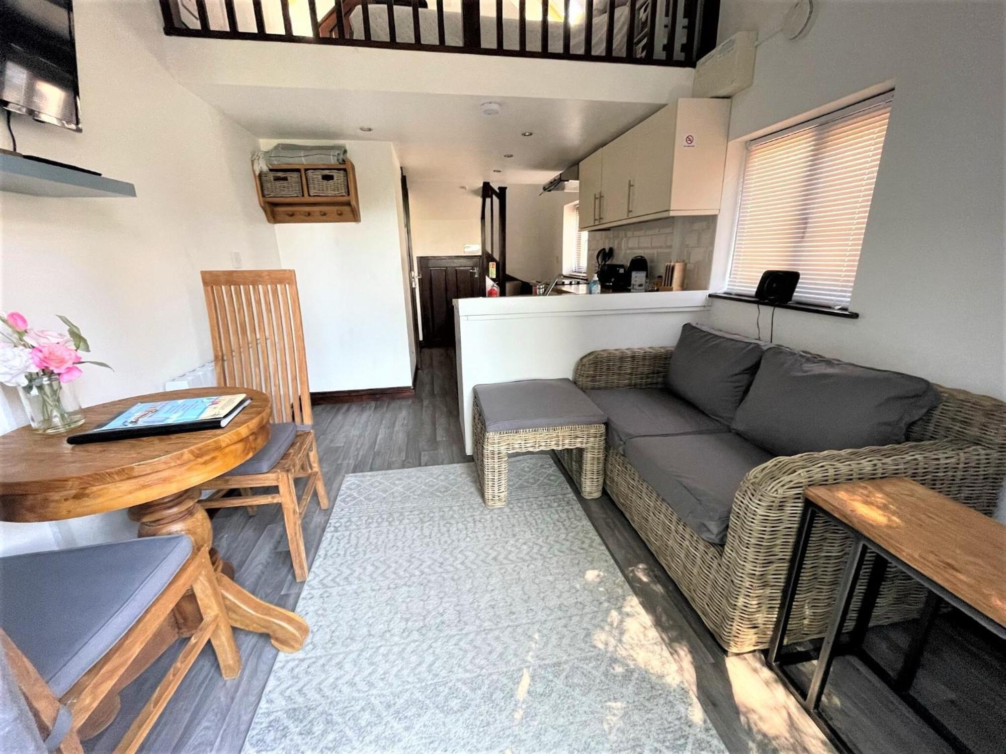 The Stables - Detached Cottage With Private Garden & Hot Tub St Austell Exterior photo
